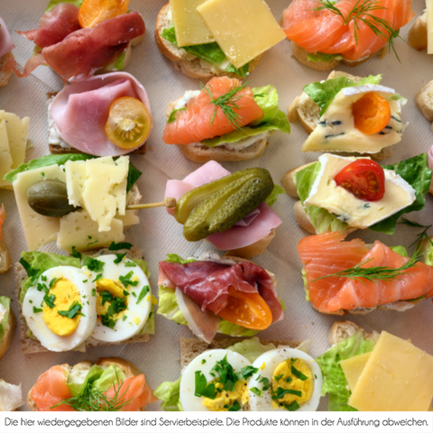 Canapés with cooked ham